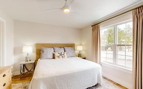 Summer Lake Townhomes 17